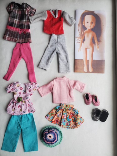 Lot vêtements poupée corolle - poupée,